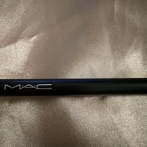 MAC Lingering Eye Brow Pencil (Old Style)